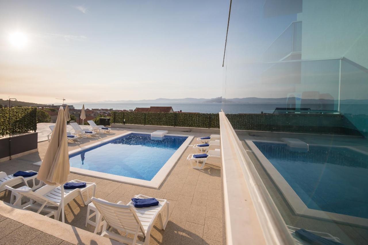 Apartments Blueview Postira Εξωτερικό φωτογραφία