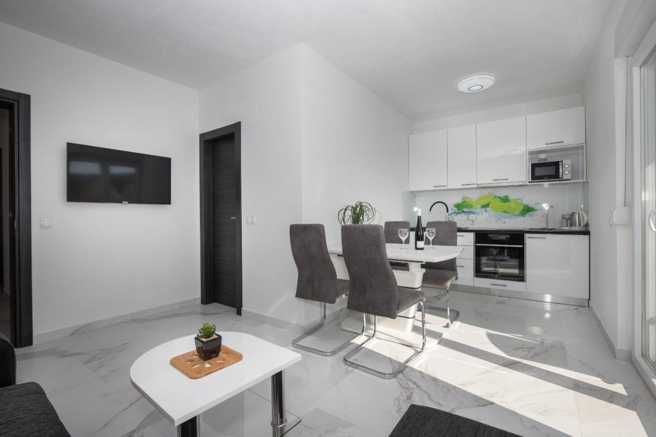 Apartments Blueview Postira Εξωτερικό φωτογραφία