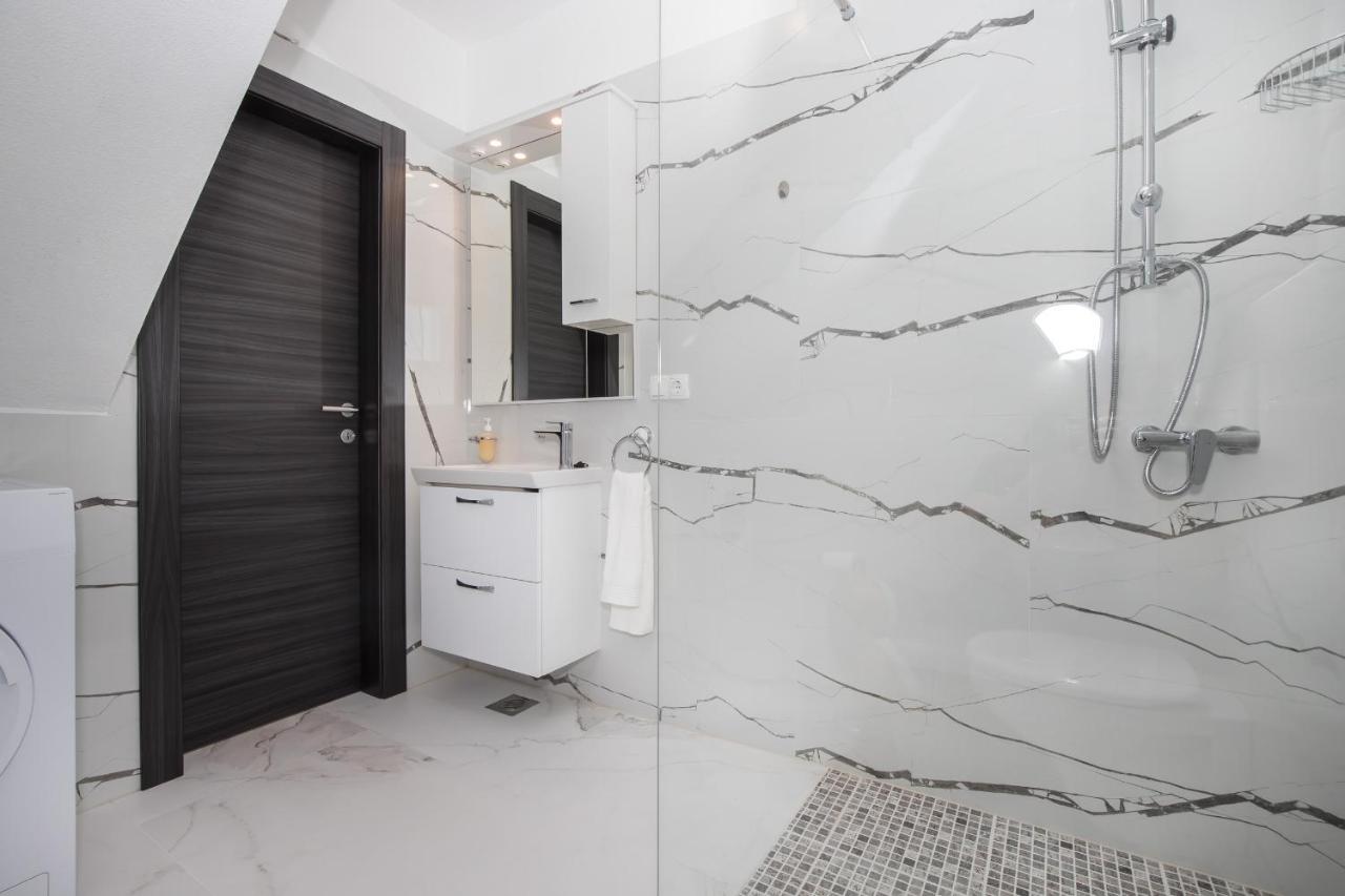 Apartments Blueview Postira Εξωτερικό φωτογραφία