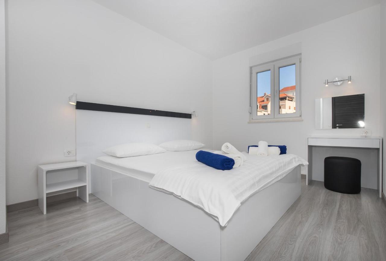 Apartments Blueview Postira Εξωτερικό φωτογραφία