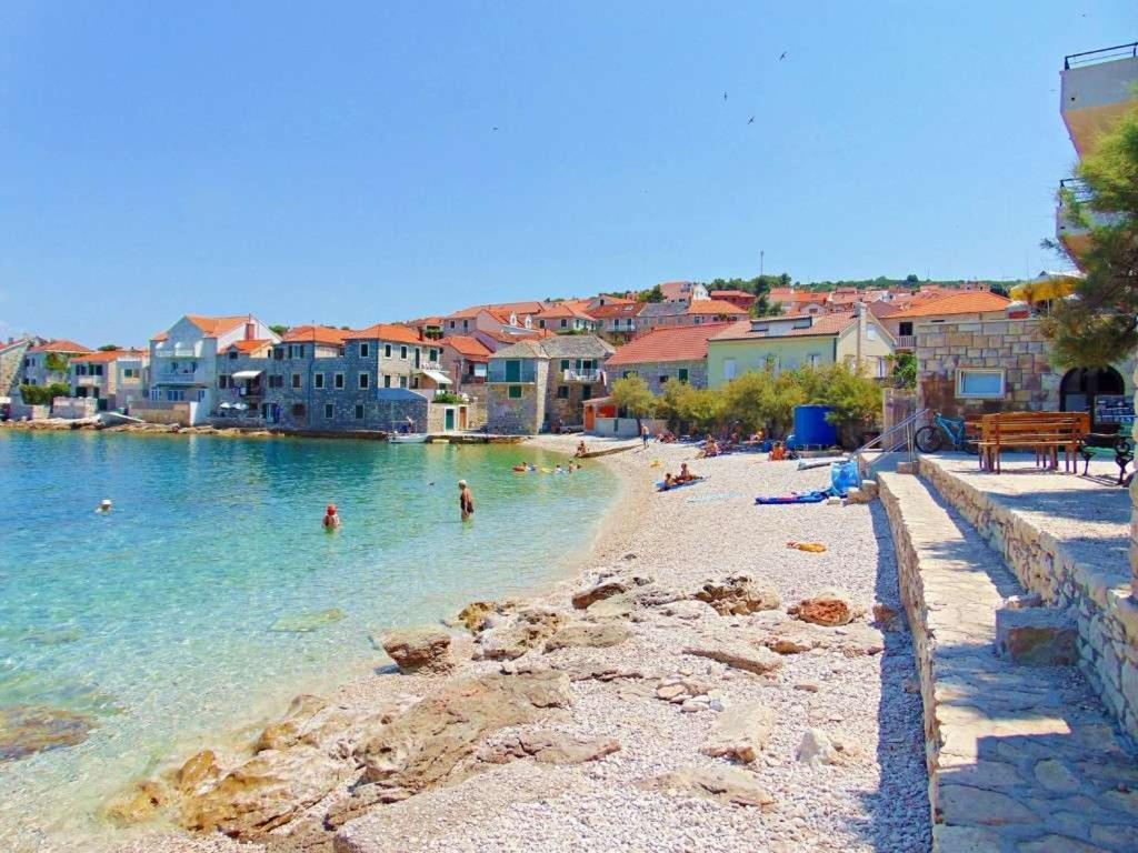 Apartments Blueview Postira Εξωτερικό φωτογραφία